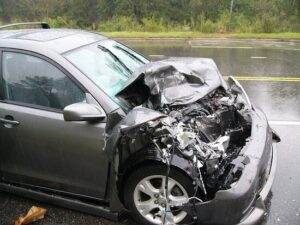 What to do in a car wreck