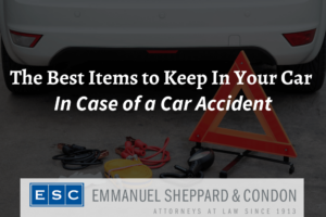 The Best Items to Keep In Your Car In Case of a Car Accident FI header